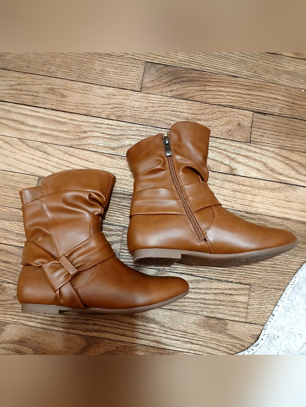 Vepose Tan Knot-Accent Ankle Booties